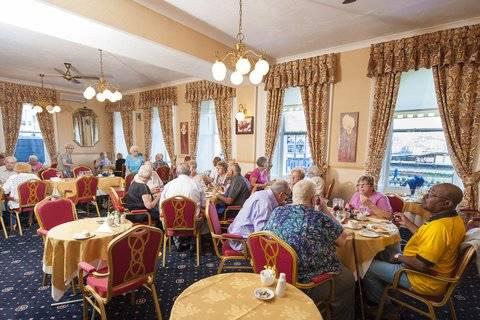 Claremont Lions Hotel イーストボーン エクステリア 写真