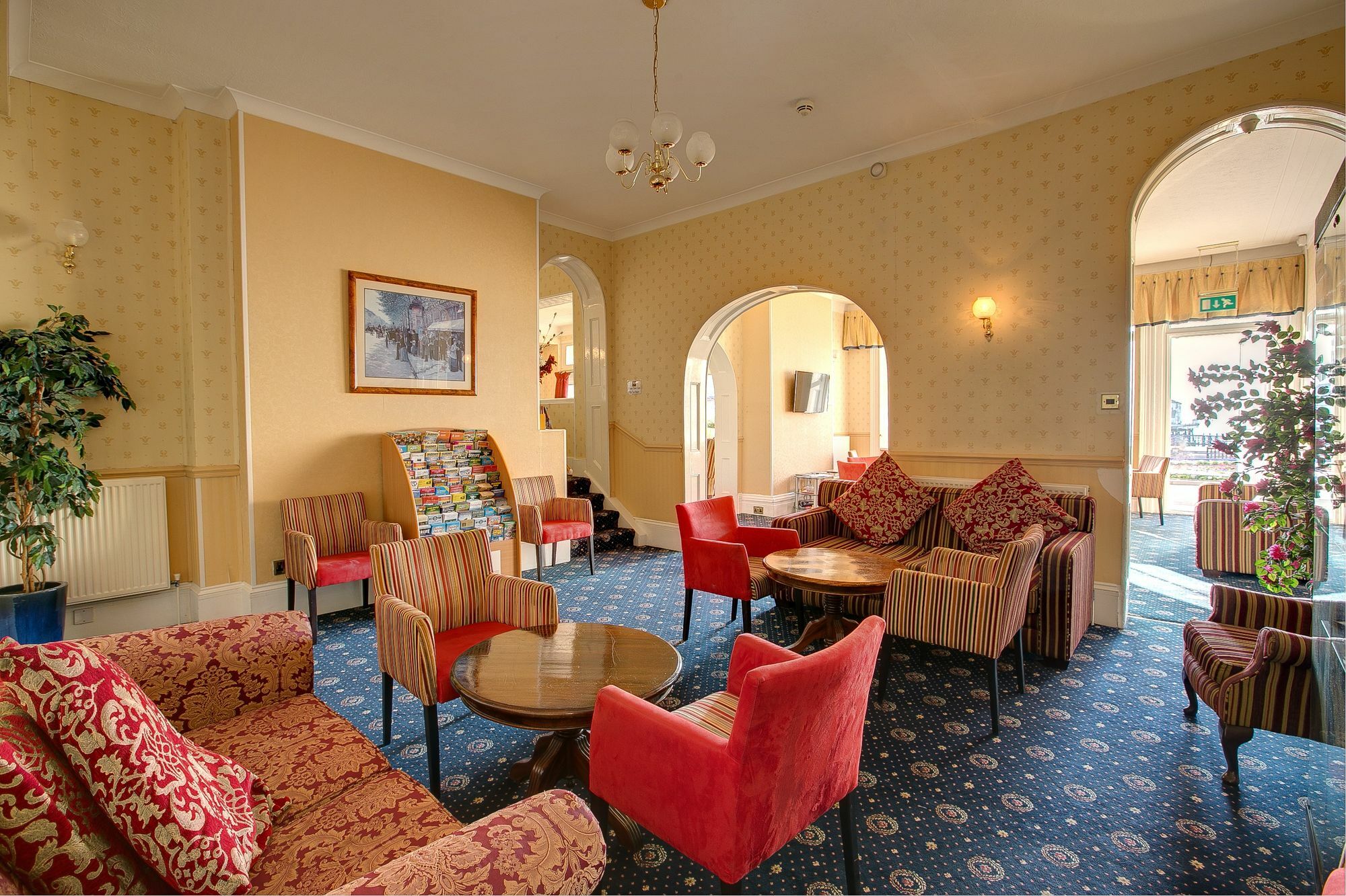 Claremont Lions Hotel イーストボーン エクステリア 写真