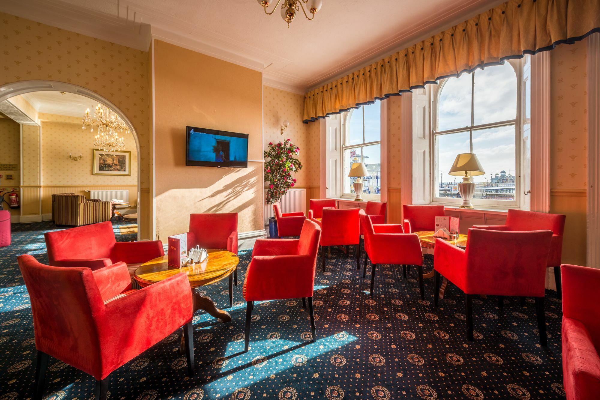 Claremont Lions Hotel イーストボーン エクステリア 写真